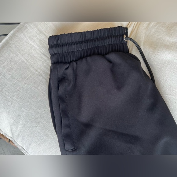 ZARA Black Jogger - Picture 2 of 5